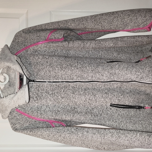 Sweater - Picture 1 of 1